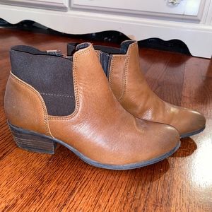 Steve Madden Leather Chelsea Boots